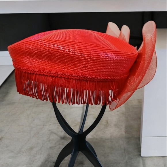 Accessories - Vintage Woman’s Red Rose Cocktail Fascinator Pillbox Hat Millinery Netting Bow